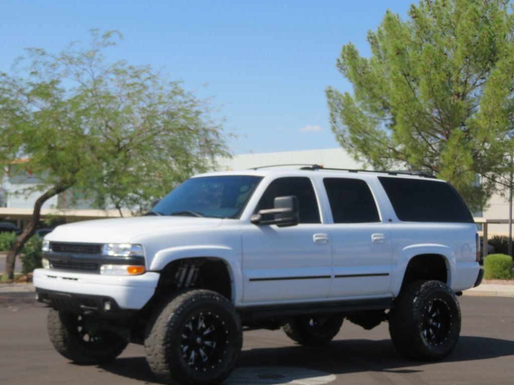 2002 Chevrolet Suburban EXTRA CLEAN 8.1 LITER 4X4 BAD BOY  LIFTED  2500 SUBURBAN  - 22630429 - 0