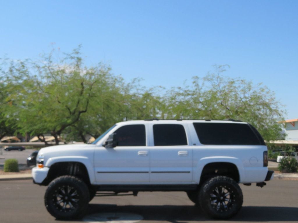 2002 Chevrolet Suburban EXTRA CLEAN 8.1 LITER 4X4 BAD BOY  LIFTED  2500 SUBURBAN  - 22630429 - 1