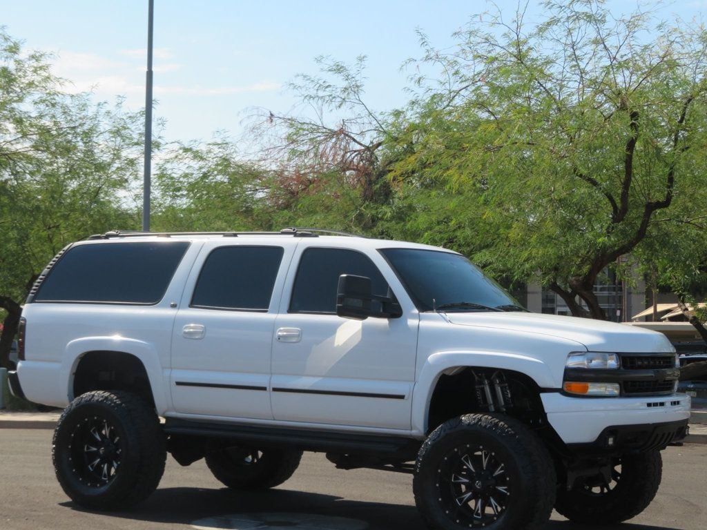 2002 Chevrolet Suburban EXTRA CLEAN 8.1 LITER 4X4 BAD BOY  LIFTED  2500 SUBURBAN  - 22630429 - 3