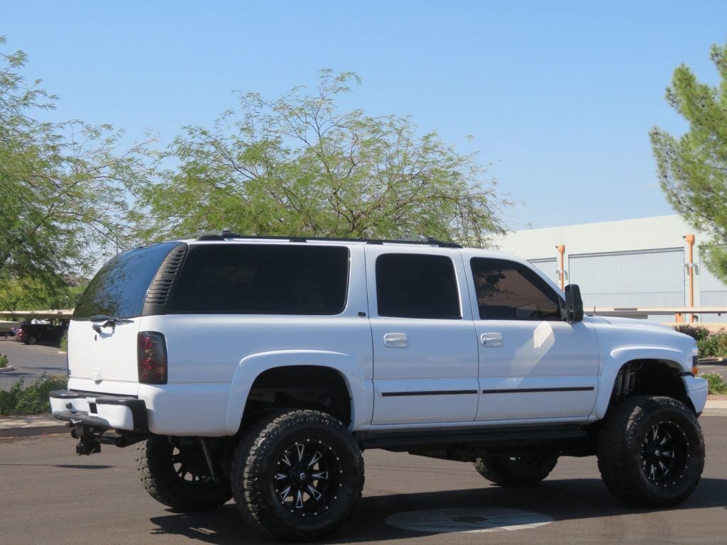 2002 Chevrolet Suburban EXTRA CLEAN 8.1 LITER 4X4 BAD BOY  LIFTED  2500 SUBURBAN  - 22630429 - 5