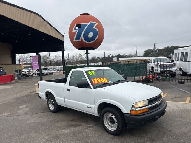 2002 Chevrolet S-10 Base Trim - 22955461 - 0