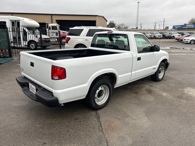 2002 Chevrolet S-10 Base Trim - 22955461 - 3
