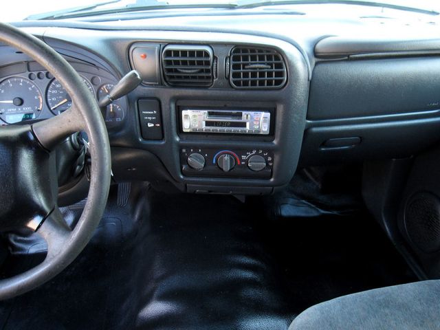 2002 Chevrolet S-10 Ext Cab 123" WB - 22999134 - 20