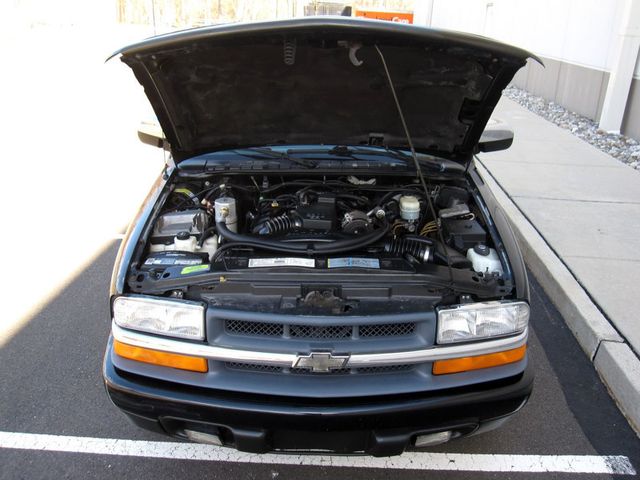 2002 Chevrolet S-10 Ext Cab 123" WB - 22999134 - 29