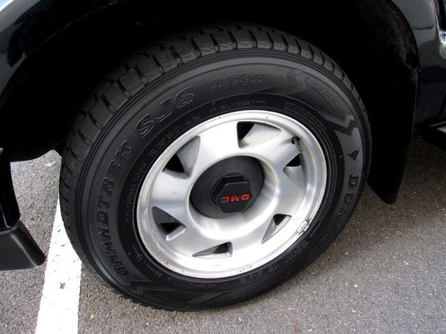 2002 Chevrolet S-10 Ext Cab 123" WB - 22999134 - 31