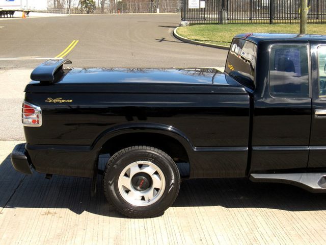 2002 Chevrolet S-10 Ext Cab 123" WB - 22999134 - 7