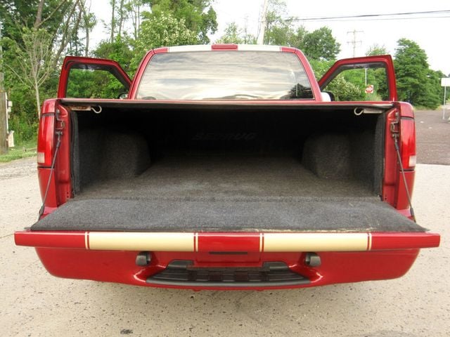 2002 Chevrolet S-10 Ext Cab 123" WB LS - 22466456 - 32