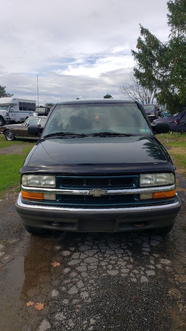 2002 Chevrolet S-10 LS Crew Cab ZR5 Automatic 4WD 4.3L V6 99K Miles Clean! - 21618106 - 2
