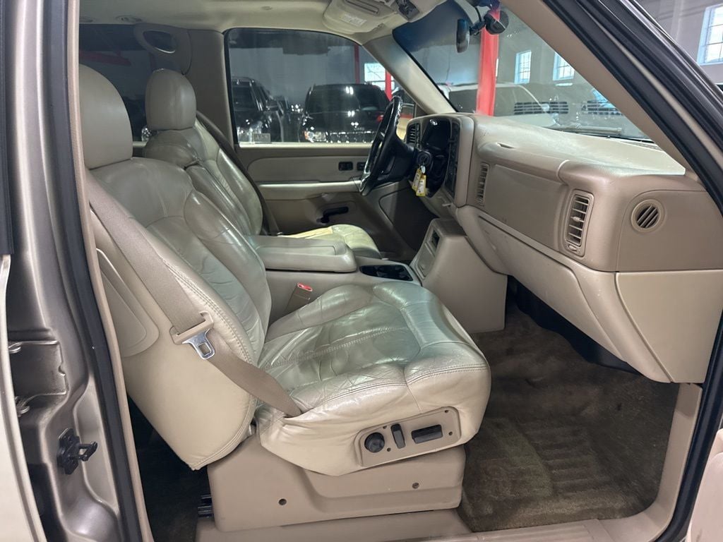 2002 Chevrolet Tahoe 4dr 1500 4WD LT - 22980478 - 37