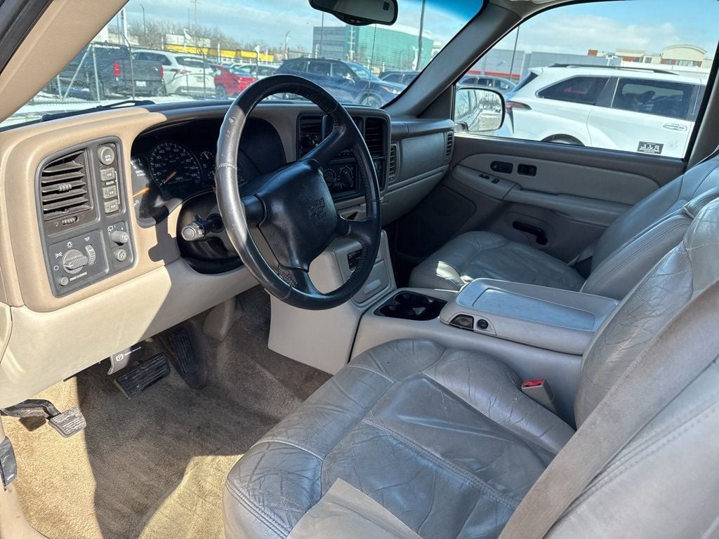 2002 Chevrolet Tahoe 4dr 1500 4WD LT - 22980478 - 6