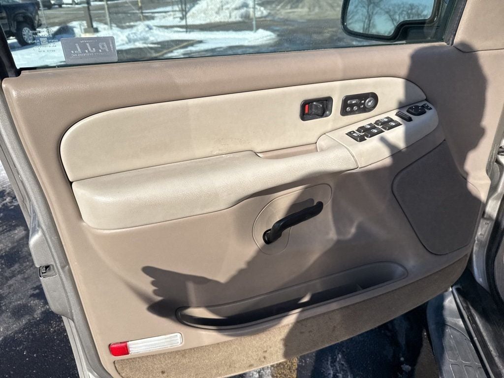 2002 Chevrolet Tahoe 4dr 1500 4WD LT - 22980478 - 8