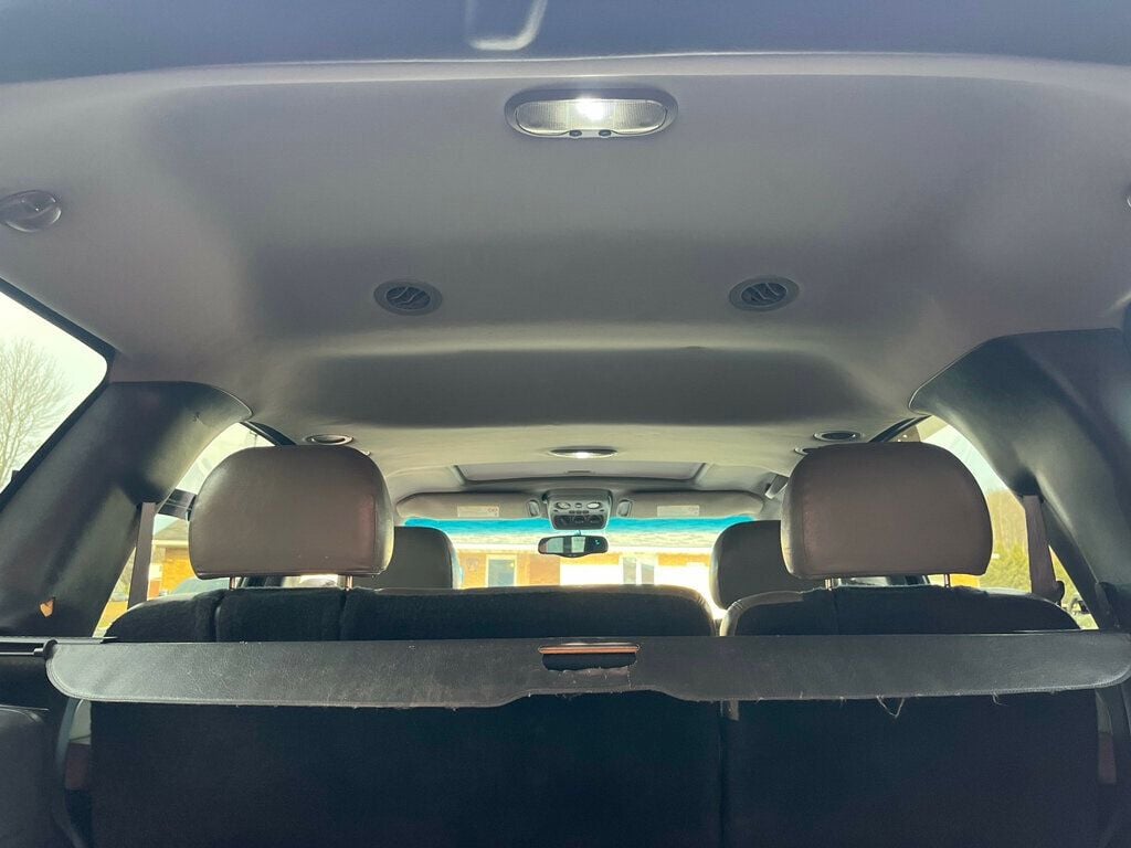 2002 Chevrolet Tahoe Z71 Off Road 4x4 with Rear Barn doors - 22975852 - 12