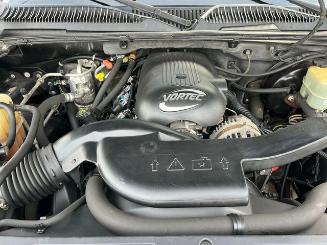 2002 Chevrolet Tahoe Z71 Off Road 4x4 with Rear Barn doors - 22975852 - 18