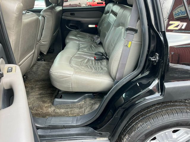2002 Chevrolet Tahoe Z71 Off Road 4x4 with Rear Barn doors - 22975852 - 50