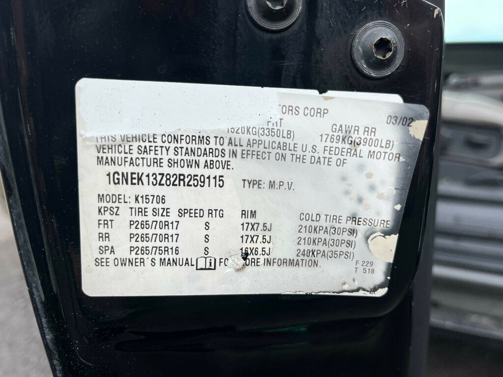 2002 Chevrolet Tahoe Z71 Off Road 4x4 with Rear Barn doors - 22975852 - 52