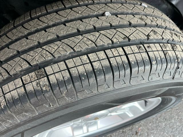 2002 Chevrolet Tahoe Z71 Off Road 4x4 with Rear Barn doors - 22975852 - 59