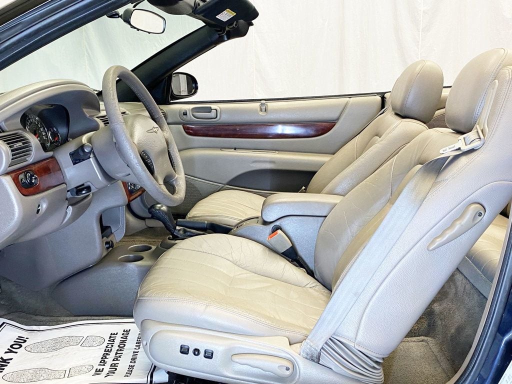 2002 Chrysler Sebring 2dr Convertible LXi - 22932710 - 24