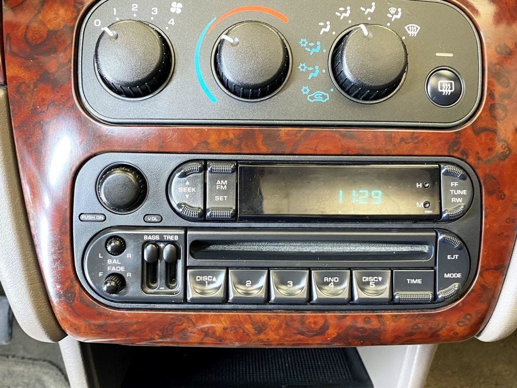 2002 Chrysler Sebring 2dr Convertible LXi - 22932710 - 38
