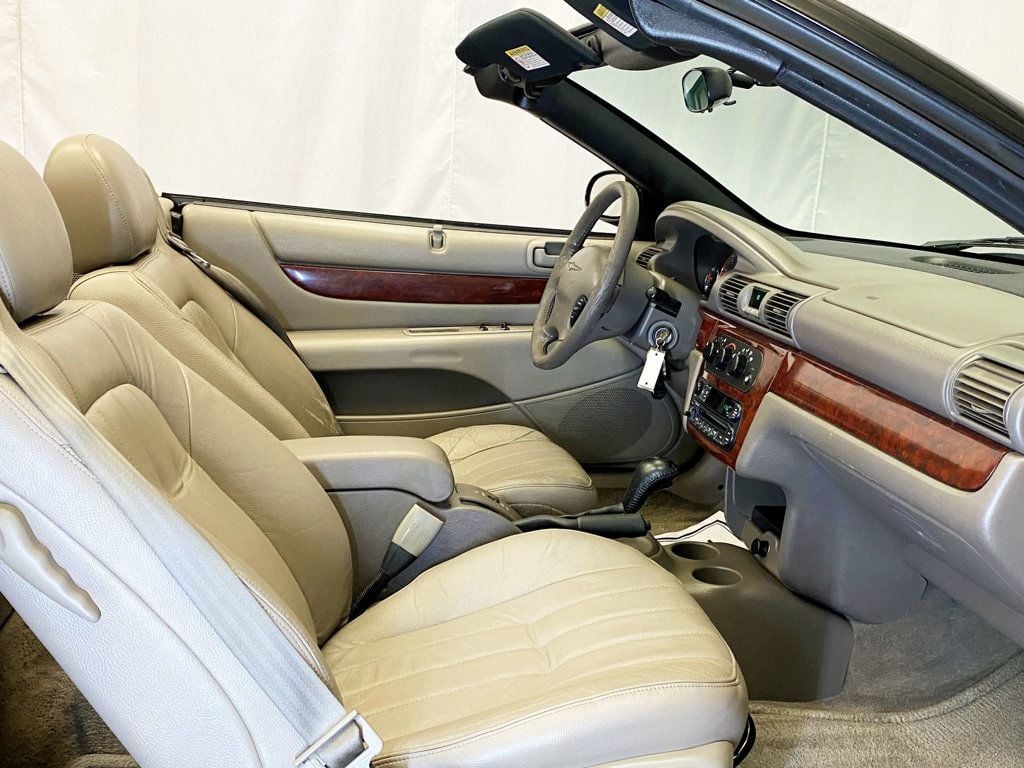 2002 Chrysler Sebring 2dr Convertible LXi - 22932710 - 48