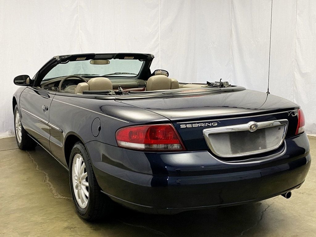 2002 Chrysler Sebring 2dr Convertible LXi - 22932710 - 5