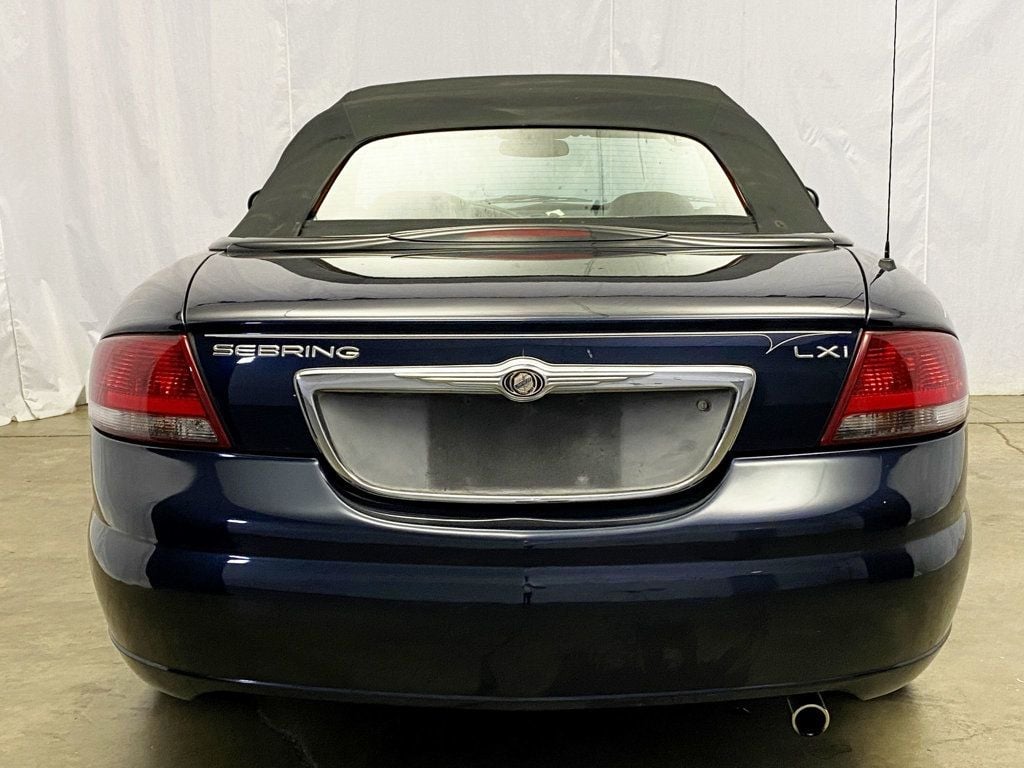 2002 Chrysler Sebring 2dr Convertible LXi - 22932710 - 7