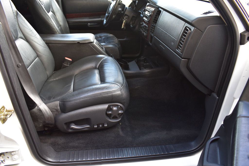 2002 Dodge Durango SLT Plus photo 15