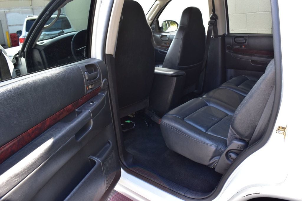 2002 Dodge Durango SLT Plus photo 20