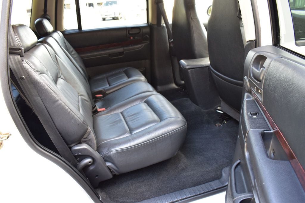 2002 Dodge Durango SLT Plus photo 21