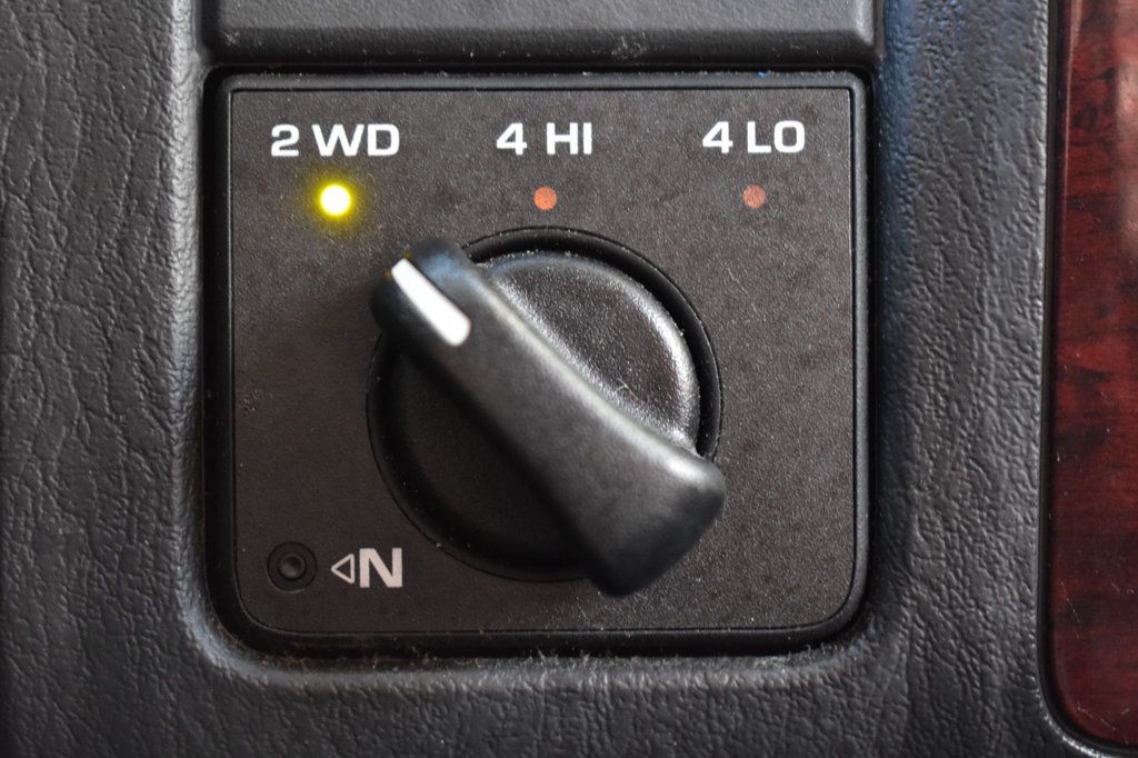 2002 Dodge Durango SLT Plus photo 29