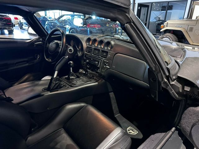 2002 Dodge Viper Convertible/6SpeedManual/V10/AlpineAudio/RemoteKeylessEntry/ABS - 23017612 - 19
