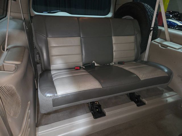 2002 Ford Excursion Limited 4WD 4dr SUV - 22982605 - 11