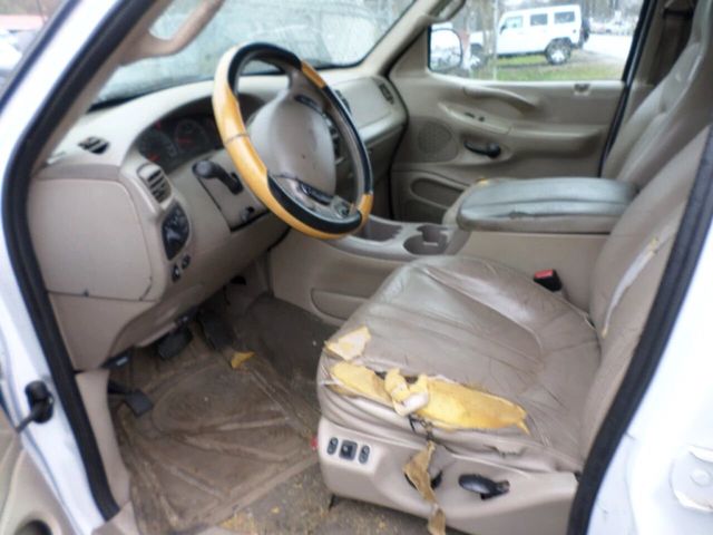 2002 Ford Expedition 119" WB Eddie Bauer - 20186764 - 9