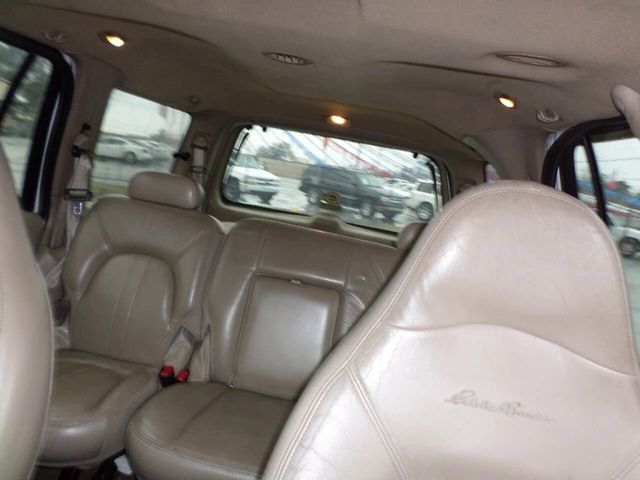 2002 Ford Expedition 119" WB Eddie Bauer - 20186764 - 10