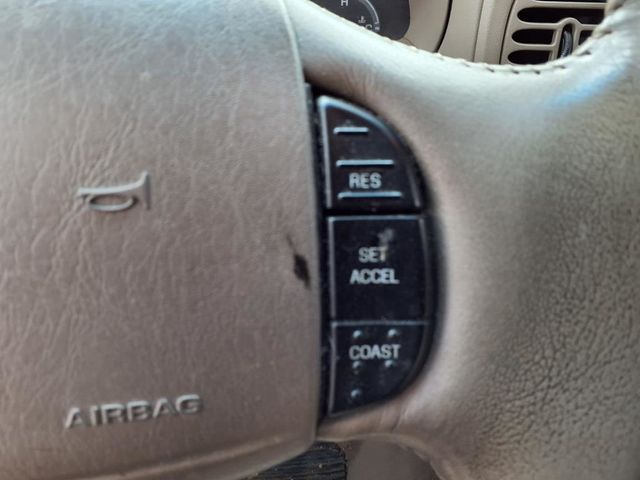 2002 Ford Expedition 119" WB Eddie Bauer - 22969481 - 10