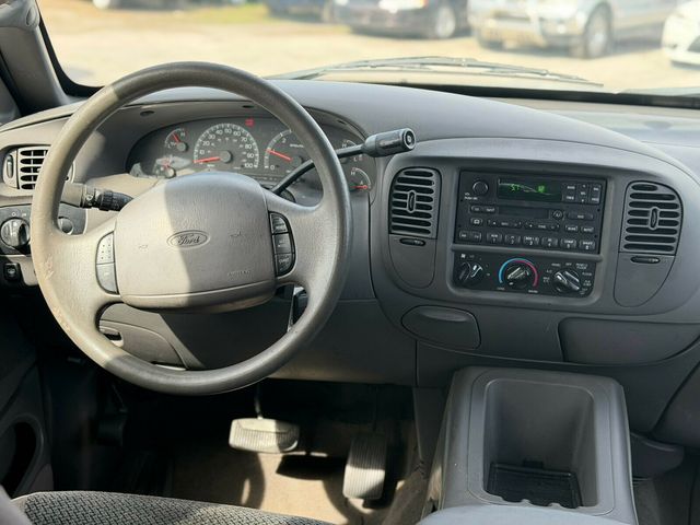 2002 Ford Expedition 119" WB XLT - 22976737 - 13