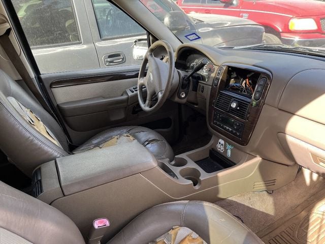 2002 Ford Explorer 4dr 114" WB Eddie Bauer 4WD - 22925824 - 2