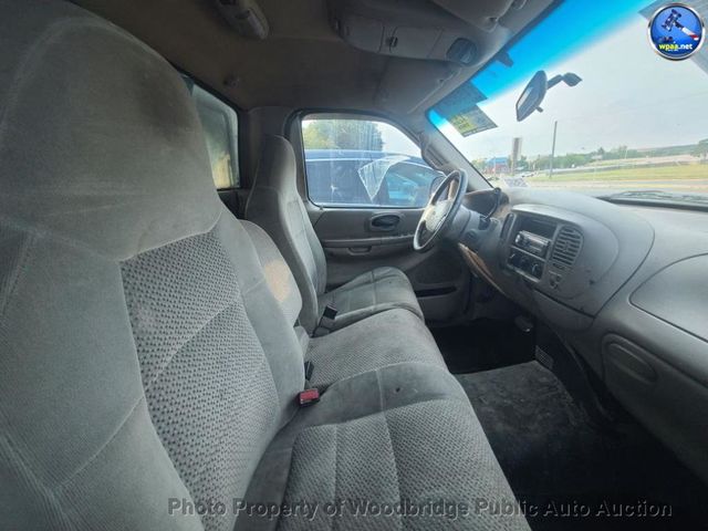 2002 Ford F-150  - 22906586 - 7