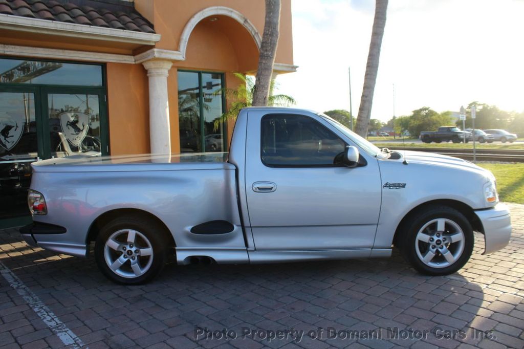 2002 Ford F-150 Lightning photo 8