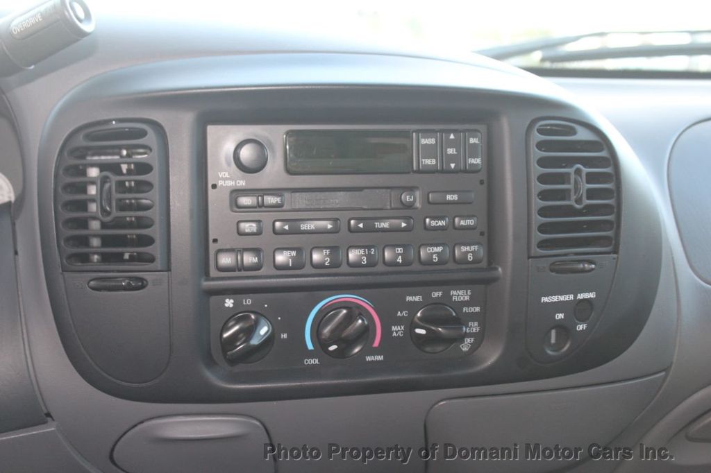 2002 Ford F-150 Lightning photo 14