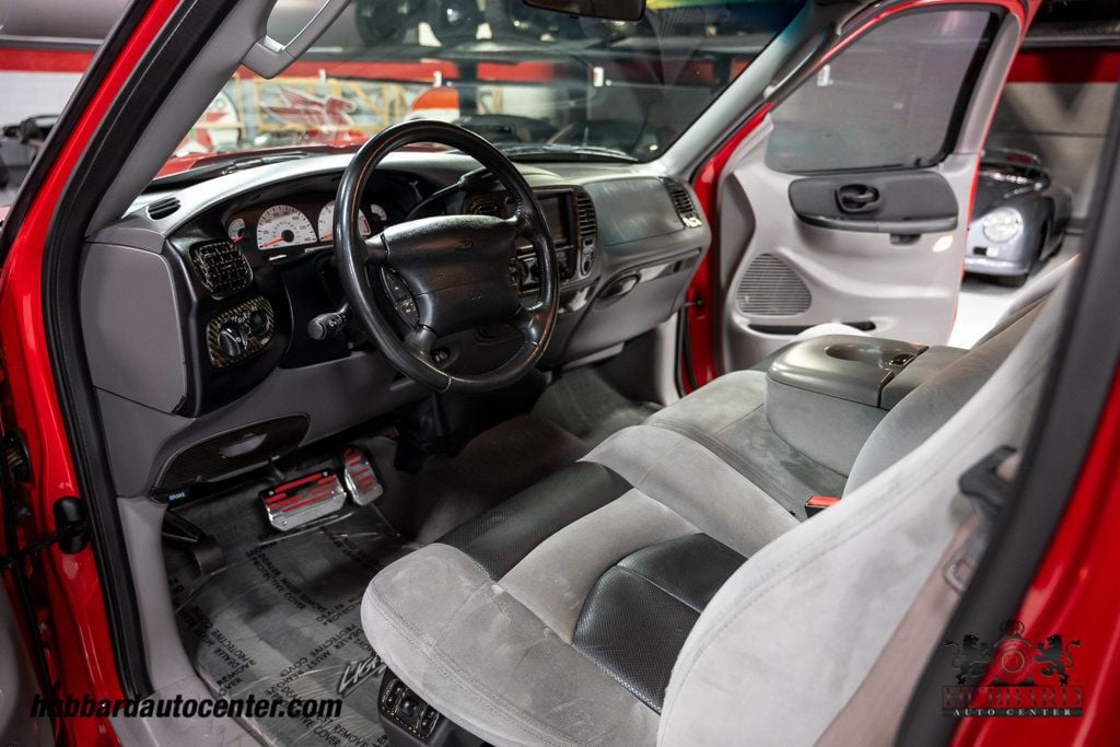 2002 Ford F-150 Reg Cab Flareside 120" Lightning - 22953596 - 16