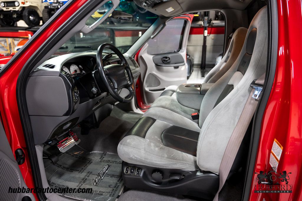 2002 Ford F-150 Reg Cab Flareside 120" Lightning - 22953596 - 17