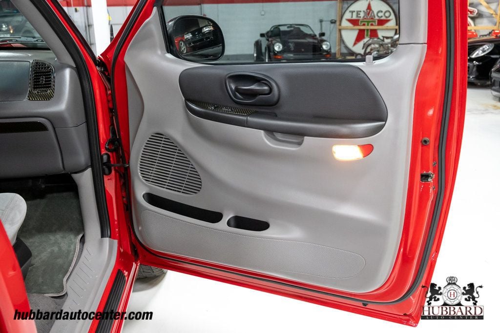 2002 Ford F-150 Reg Cab Flareside 120" Lightning - 22953596 - 24