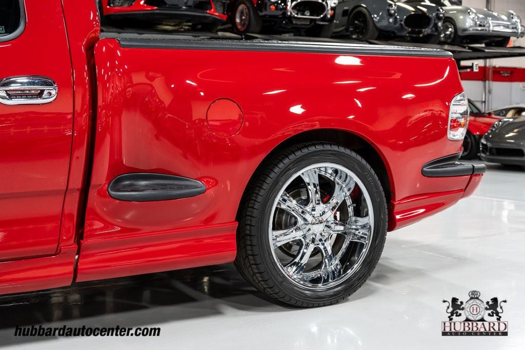 2002 Ford F-150 Reg Cab Flareside 120" Lightning - 22953596 - 56