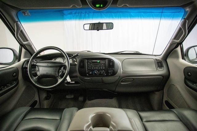 2002 Ford F-150 Reg Cab Flareside 120" Lightning - 23002759 - 11