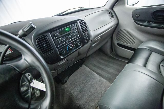 2002 Ford F-150 Reg Cab Flareside 120" Lightning - 23002759 - 42