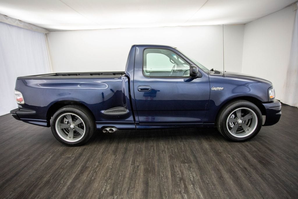 2002 Ford F-150 Reg Cab Flareside 120" Lightning - 23002759 - 5