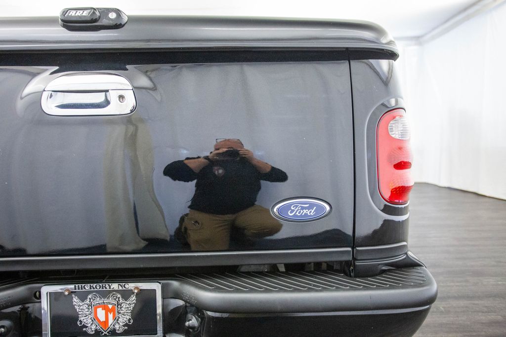 2002 Ford F-150 SuperCrew 139" Harley Davidson - 22964424 - 38