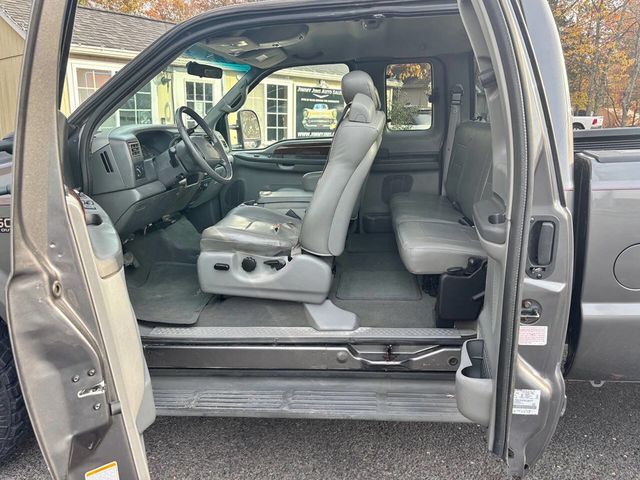 2002 Ford F-350 Super Duty Lariat 4dr SuperCab 4WD LB - 22943737 - 16