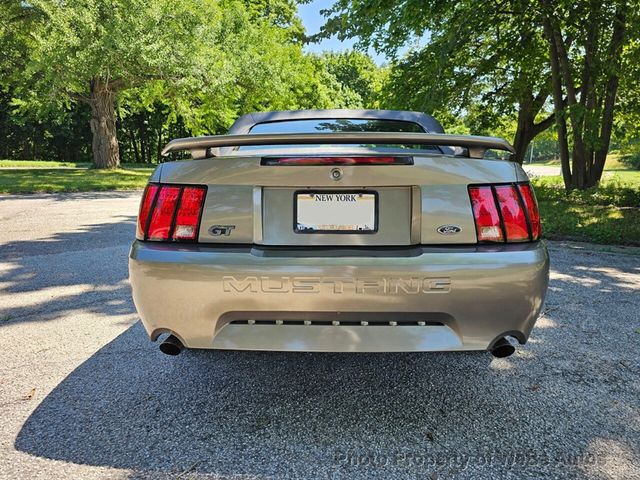 2002 Ford Mustang 2dr Convertible GT Deluxe - 23054664 - 9