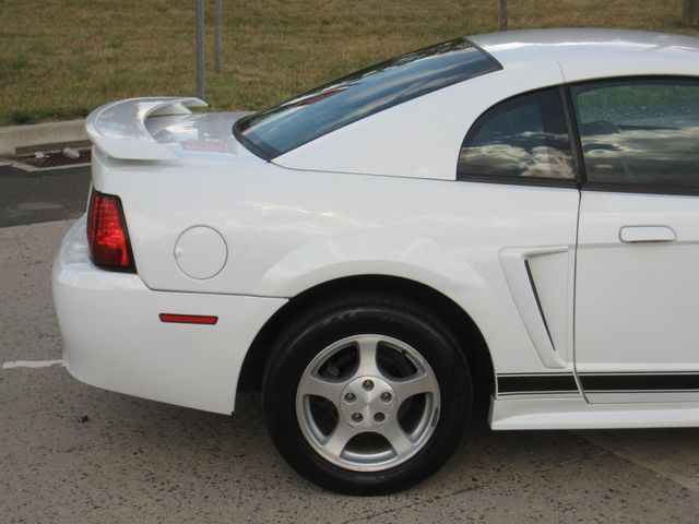 2002 Ford Mustang 2dr Coupe Standard - 22519445 - 10